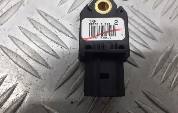 Peugeot 107 Airbag deployment crash/impact sensor 89831-0H010