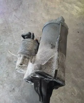 Renault Trafic III (X82) Starter motor 233000106R