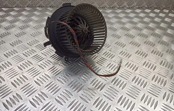 Opel Zafira B Front door blower motor A3370GA