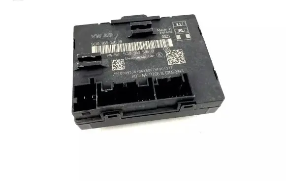 Audi A3 S3 8P Door control unit/module 5Q0959595B