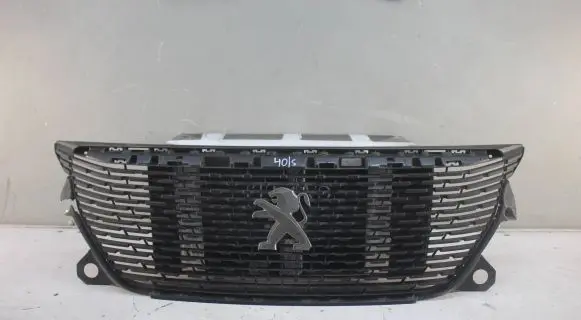 Peugeot 2008 II Front grill 9826326680 399922441