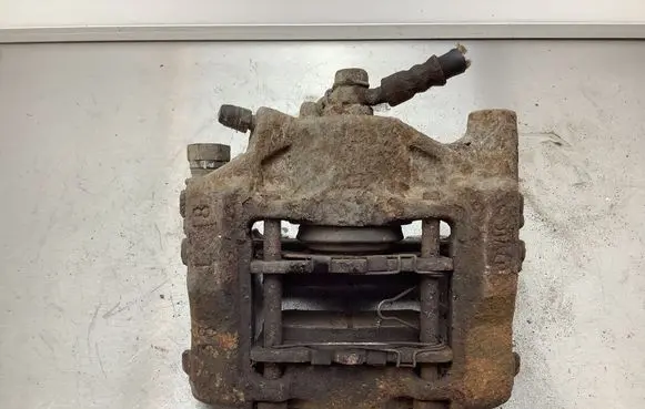 Lexus GS 300 350 430 450H Rear brake caliper 