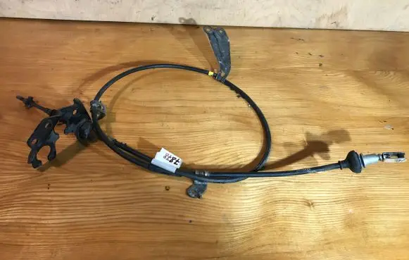 Peugeot 107 Clutch cable CTC5E25