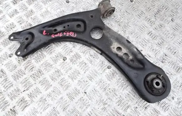 Volkswagen Golf VII Front lower control arm/wishbone