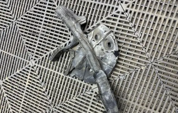 BMW M4 F82 F83 Other engine bay part 51768066662 8066662