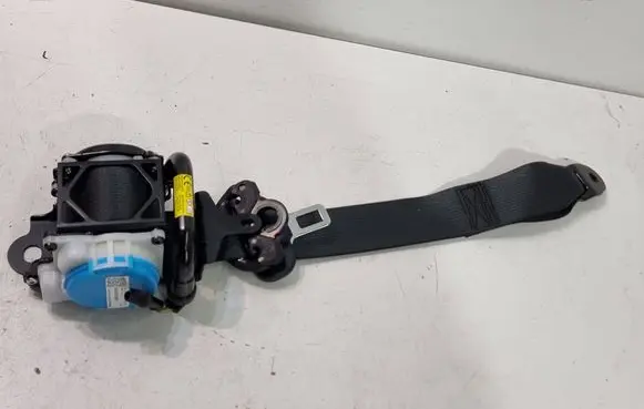 Toyota Yaris Cross Rear seatbelt 733600D450 140422