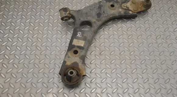 KIA Sorento Front lower control arm/wishbone