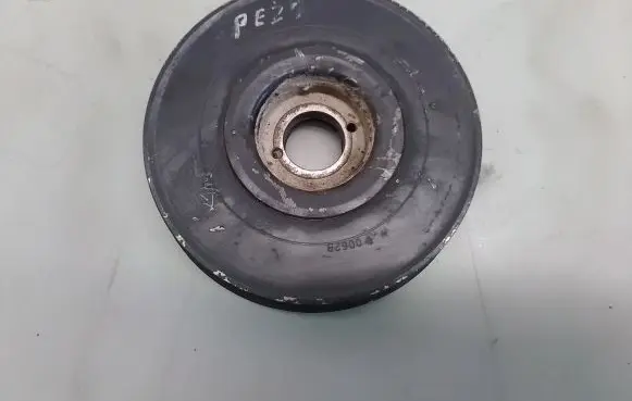 Peugeot 406 Crankshaft pulley