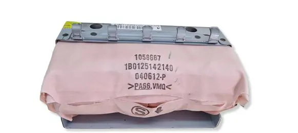 Subaru Outback Passenger airbag 1070415