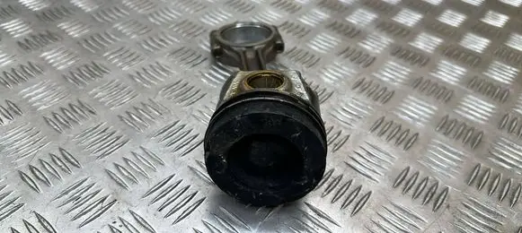 Skoda Octavia Mk3 (5E) Piston with connecting rod 04LADE
