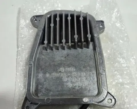 Mini One - Cooper F56 F55 LED ballast control module 8737590