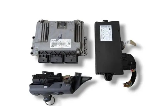 Mini One - Cooper Coupe R56 Engine ECU kit and lock set 0261S06662 7619335
