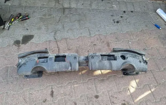 Ford Kuga I Rear bumper foam support bar XXX