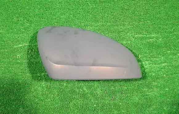 Peugeot 2008 II Wing mirror glass 232635308