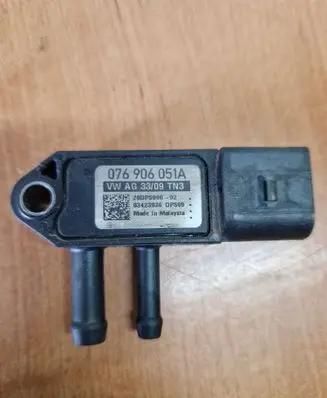 Volkswagen Touran I Exhaust gas pressure sensor 076906051A AC33091M