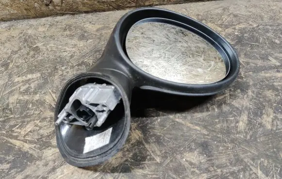 Mini Cooper Countryman R60 Front door electric wing mirror