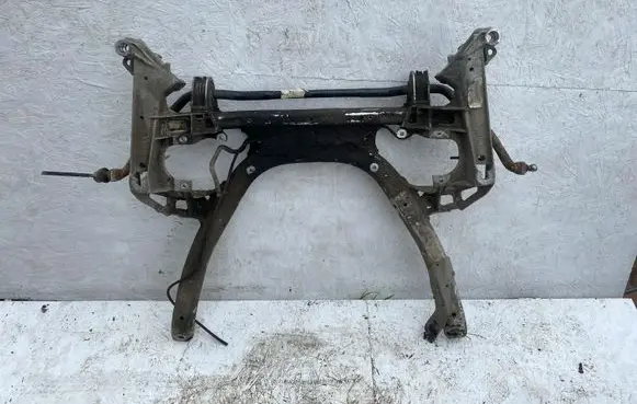 BMW 5 E60 E61 Front subframe 15008111 6760982