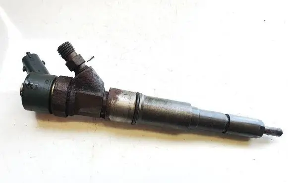 BMW X5 E53 Fuel injector 0445110047 7785984