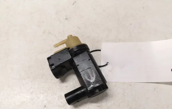 Volvo S90, V90 Turbo solenoid valve 31339808 70466400