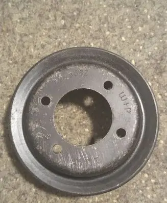 BMW 5 E34 Water pump pulley 2243682