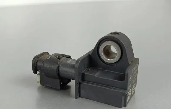 SsangYong Rexton Airbag deployment crash/impact sensor 8627034010