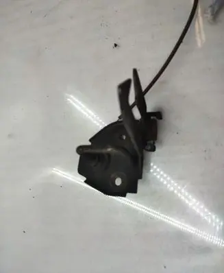 BMW 5 F10 F11 Engine bonnet/hood lock/latch loop/hook 