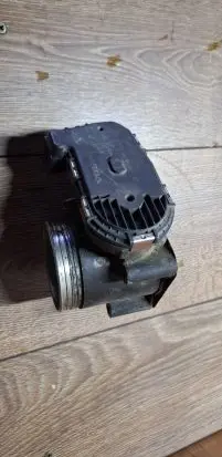 Volvo V70 Throttle valve 30711553