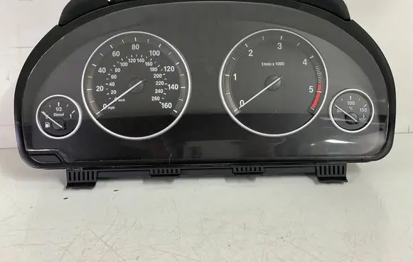 BMW 5 F10 F11 Speedometer (instrument cluster) 9249347