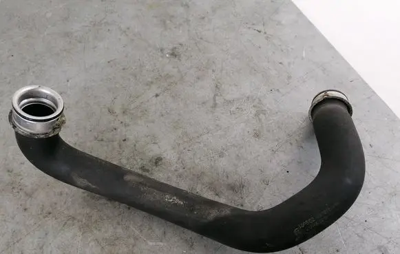 Mercedes-Benz E W212 Intercooler hose/pipe A2045012982
