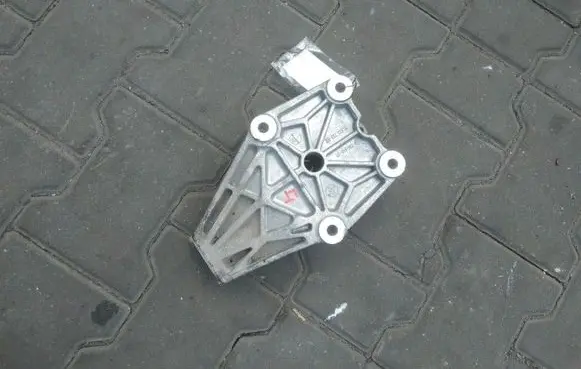 BMW iX1 Engine mounting bracket 796448 IMPRK1572355