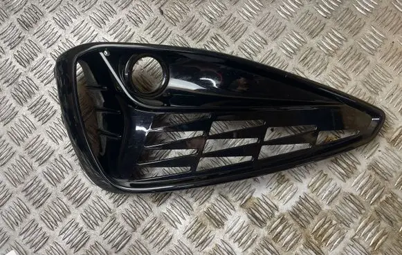 Hyundai i30 Front fog light trim/grill 86563G4510 AH520WM001