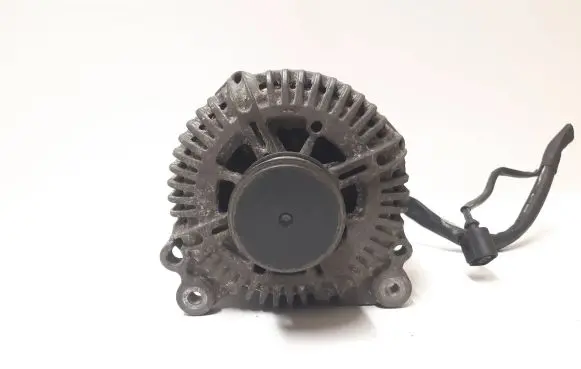 Volkswagen PASSAT B6 Generator/alternator 021903026L TG17C019 12742783D