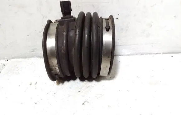 Air intake hose/pipe