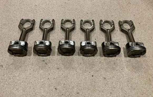 BMW M4 F82 F83 Piston with connecting rod 7624408