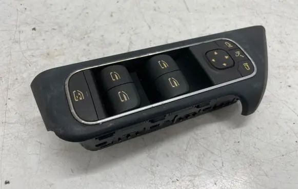 Mercedes-Benz GLA H247 Electric window control switch A1679059803