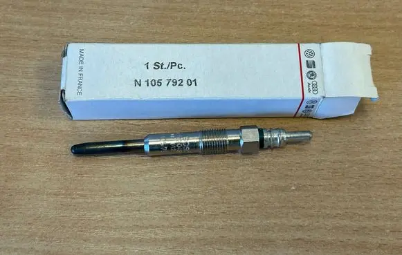 Volkswagen Sharan Glow plug N10579201 0250202046