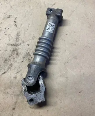 BMW 5 F10 F11 Steering column universal joint 6788156 0887032