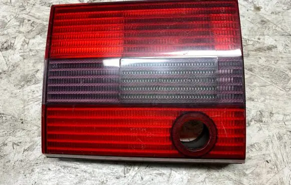 Volkswagen PASSAT B4 Tailgate rear/tail lights 3A9945108C