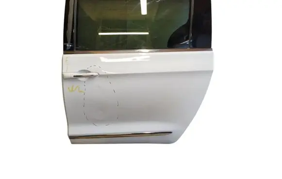 Chrysler Pacifica Side sliding door 