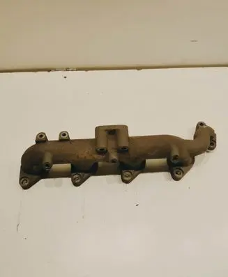 KIA Sorento Exhaust manifold