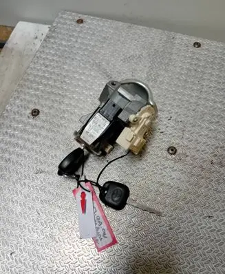 Toyota Auris 150 Ignition lock 03A088LY 000769979