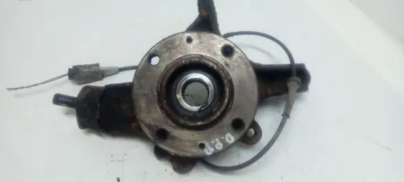 Citroen C4 Grand Picasso Front wheel hub spindle knuckle