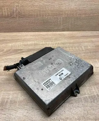 Renault 19 Engine control unit/module ECU HOM7700731802 S100811102 WITHPLUG