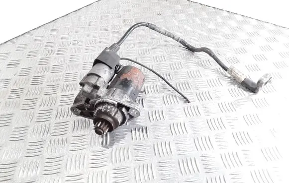 Volkswagen Golf V Starter motor