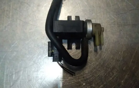 Citroen C5 Turbo solenoid valve 70163300 9661960380