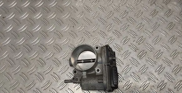 Toyota Auris 150 Throttle valve 220300Q010