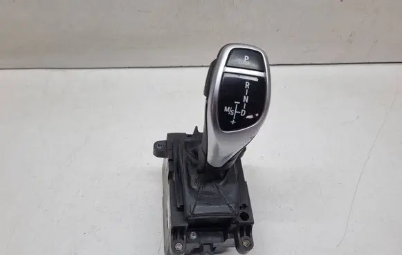 BMW 5 F10 F11 Gear shifter/selector 9251190