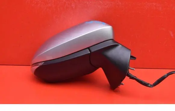 Toyota Yaris Front door electric wing mirror 049749