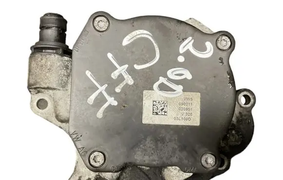 Volkswagen Golf VI Vacuum pump 03L145207 03L145112 20TDI