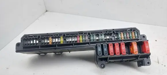 BMW 5 E60 E61 Fuse module 6932452 61146932452